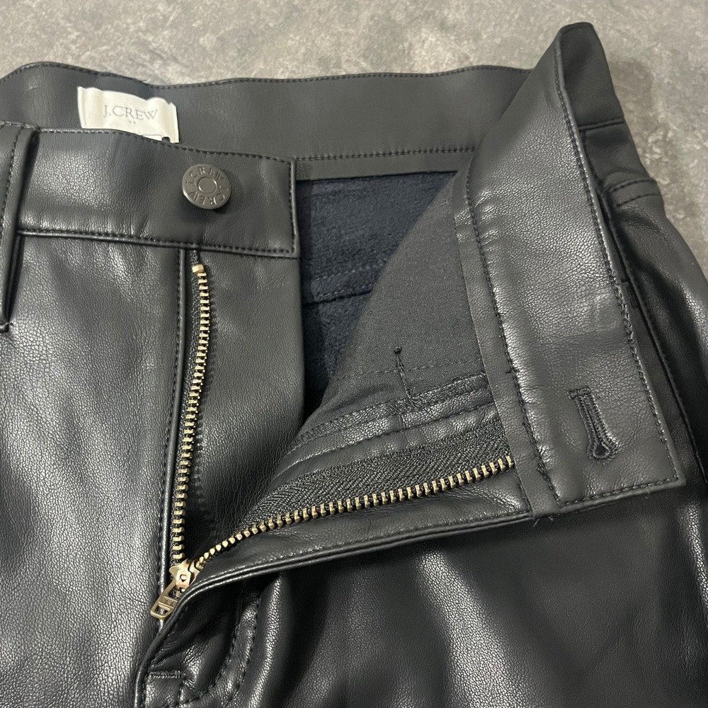J.Crew Faux Leather Pants Women Size 28 Black Straight Leg Edgy - Picture 4 of 8